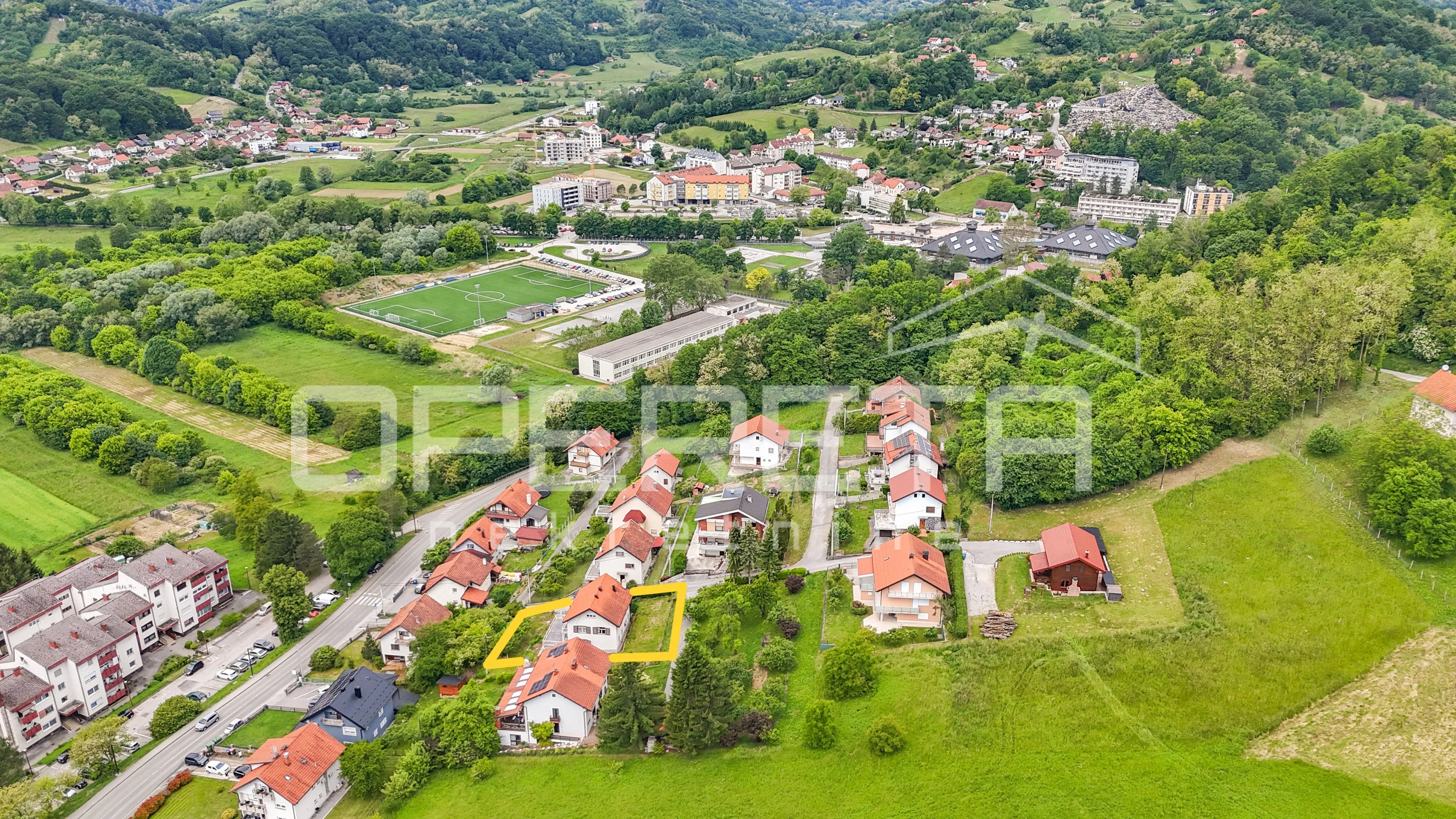 prodaja, kuća, krapinske toplice, ul. zlatka balokovića 225m2 nkp. - slika 2