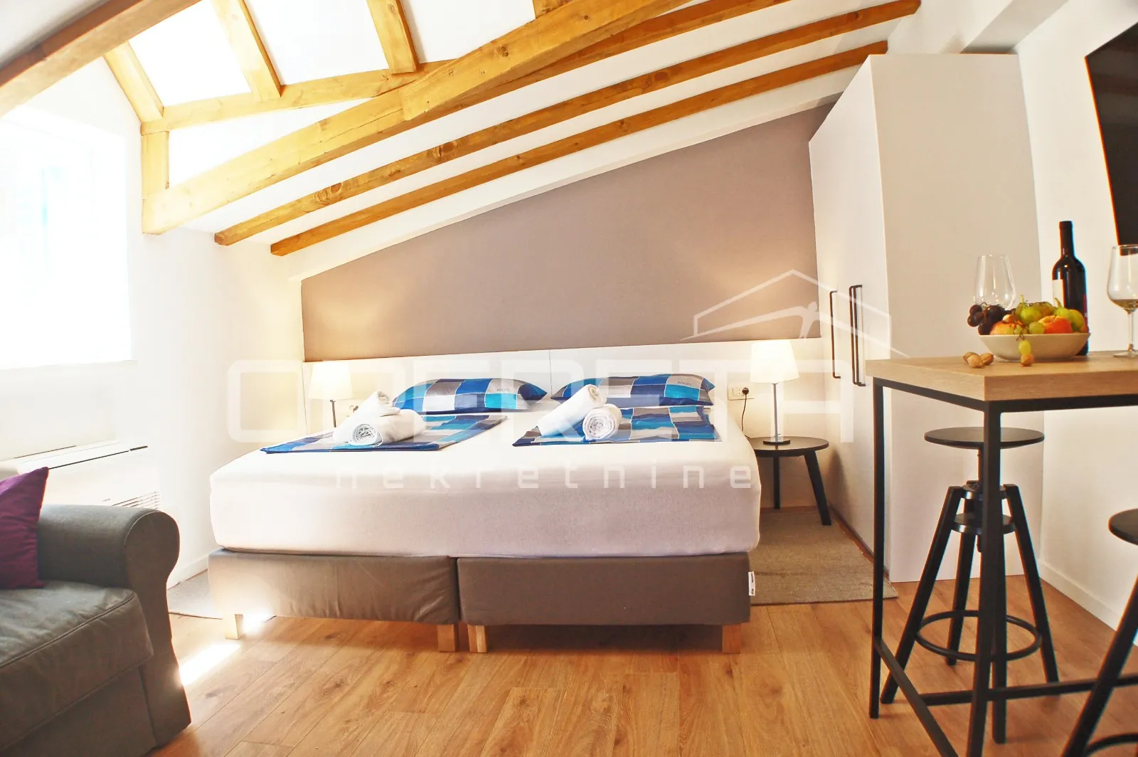 kuća s 4 apartmana u centru šibenika - slika 8