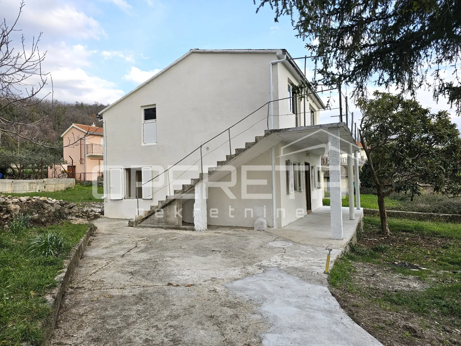 kuća s potencijalom, katuni, šestanovac - slika 28