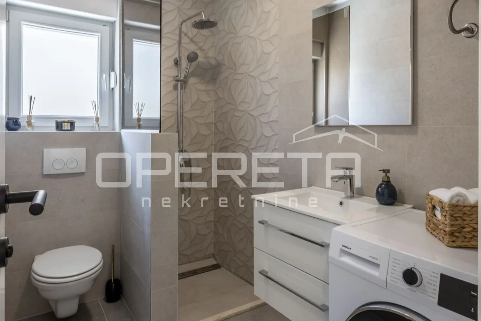 dva stana, 125m2, 90m od plaže, zečevo - slika 5
