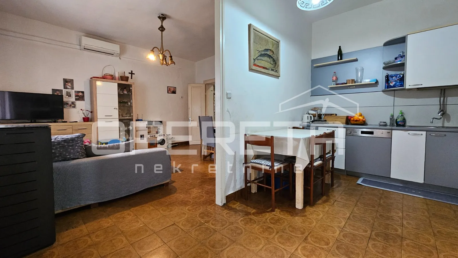zadar, centar - kuća s konobom, 20m od mora - slika 5