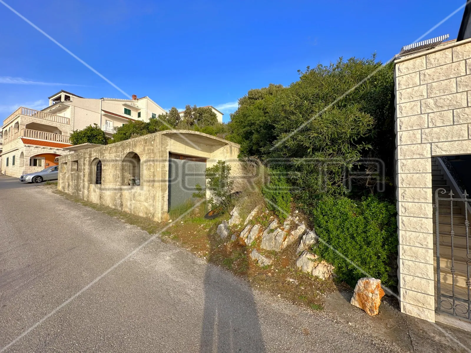 atraktivno zemljište 437 m2 s pogledom na more – zavalatica - slika 3