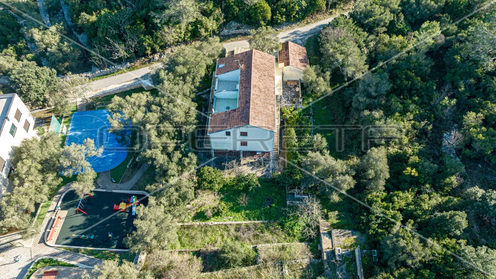 investicija, kuća sa poslovnim prostorom, žrnovska banja, otok korčula - slika 21