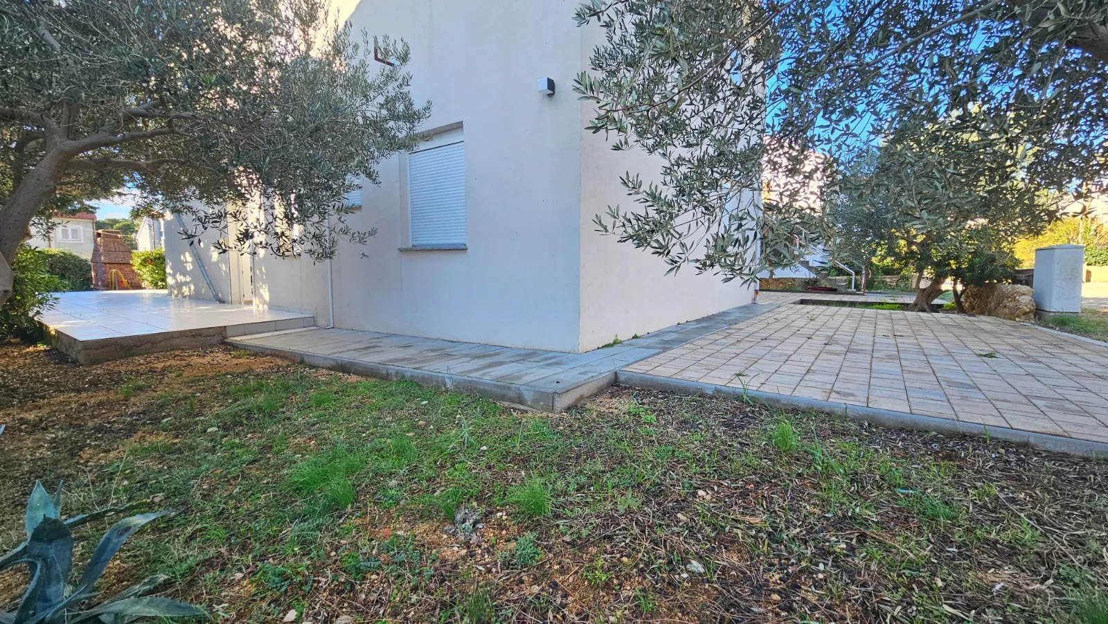 novalja – trosobni apartman 80 m² u prizemlju s terasom, 500 m od mora - slika 14