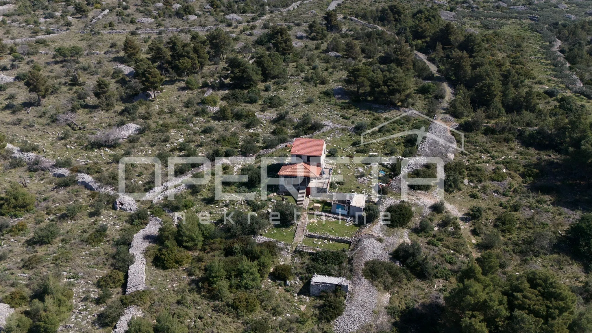 kuća uz more s panoramskim pogledom i terasom – milna, otok brač - slika 13