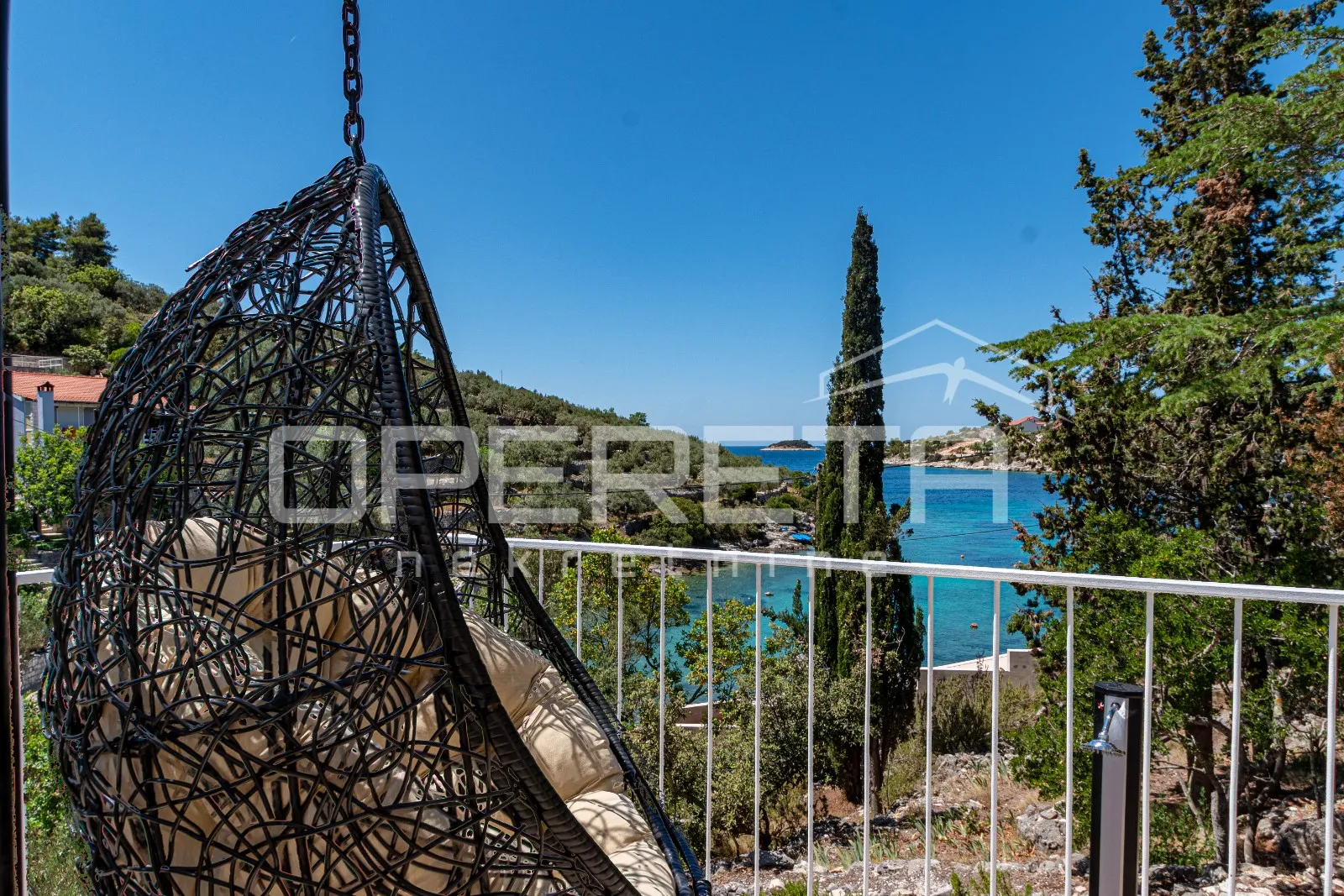 kuća prvi red do mora - uvala stračićica, korčula - slika 11