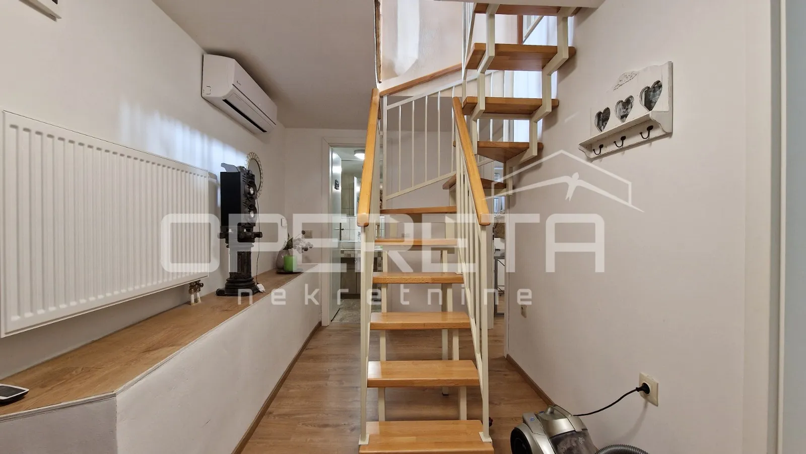 petrčane, stan (118 m²) s privatnom okućnicom i ostakljenim paviljonom - slika 11