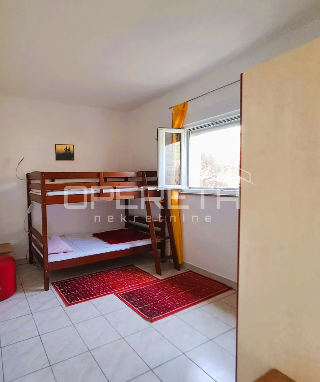 top investicija u dalmaciji: 4 apartmana + dvorište + projekt – 50 m od mora - slika 17