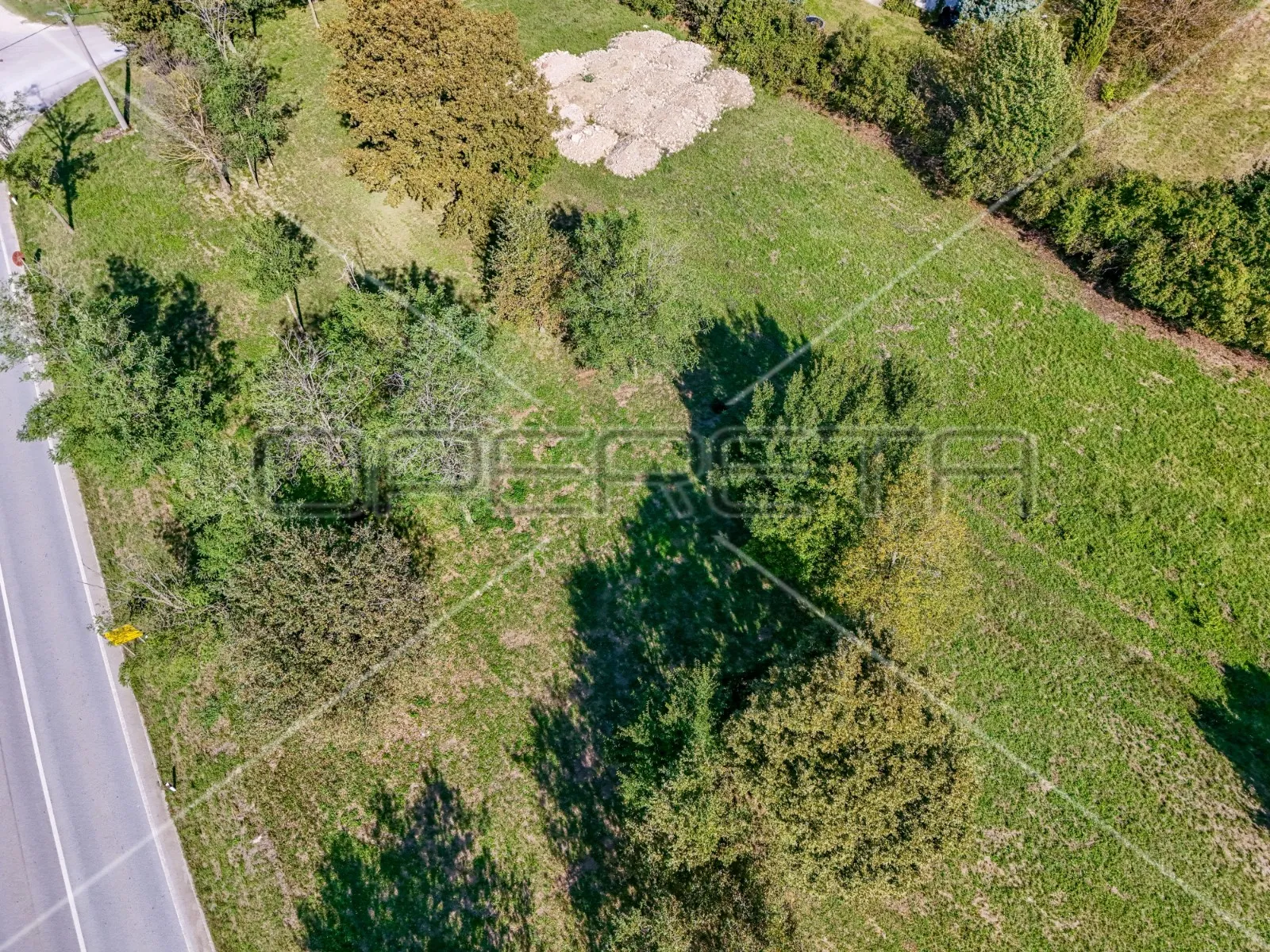 kršan, građevinsko zemljište 1.500 m2 na predivnoj lokaciji - slika 2