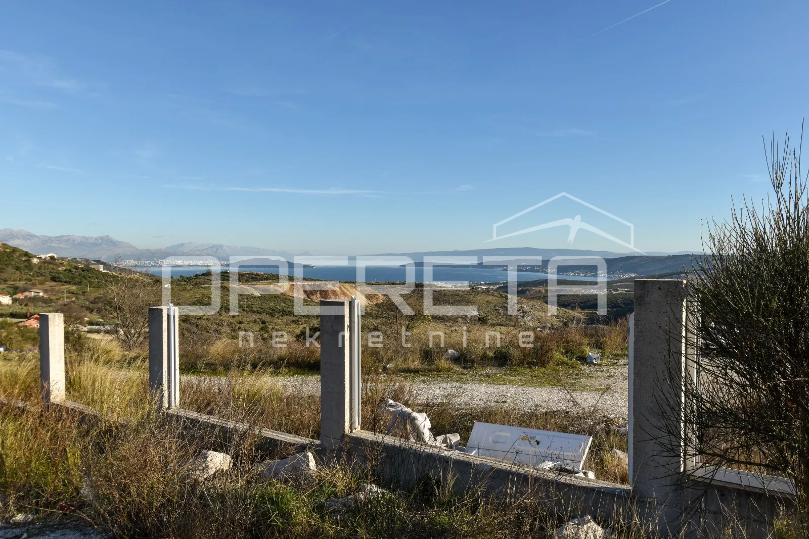 trogir, plano, građevinsko zemljište sa pogledom na zaljev - slika 21