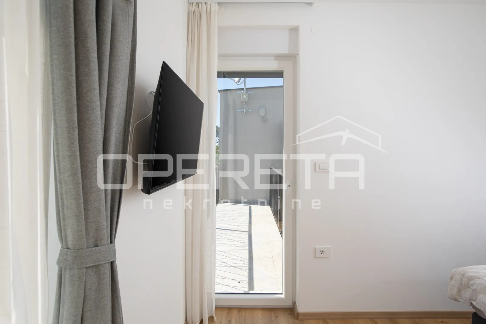 moderan dom s vrtom i jacuzzijem – dugoročni najam, valdebek (pula) - slika 19