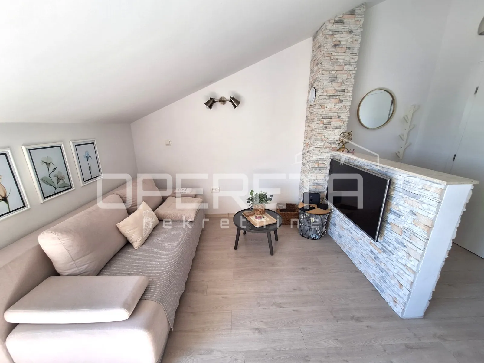 prvi red do mora, 6 apartmana, rogoznica! - slika 5