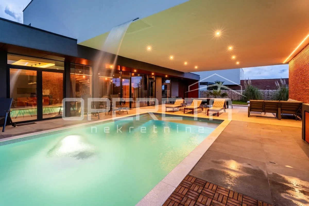 luksuzna smart home villa s pogledom na more i infinity bazenom - slika 16