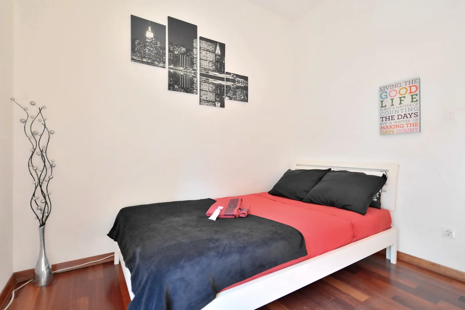 žnjan, moderno uređen trosoban stan 101 m², 2 terase - slika 18