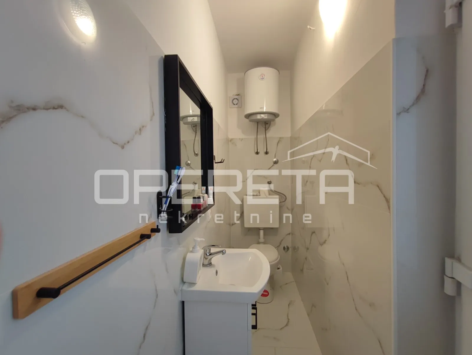 stan 77 m2, dva odvojena apartmana, 100 m do plaže, vir, zadar - slika 17