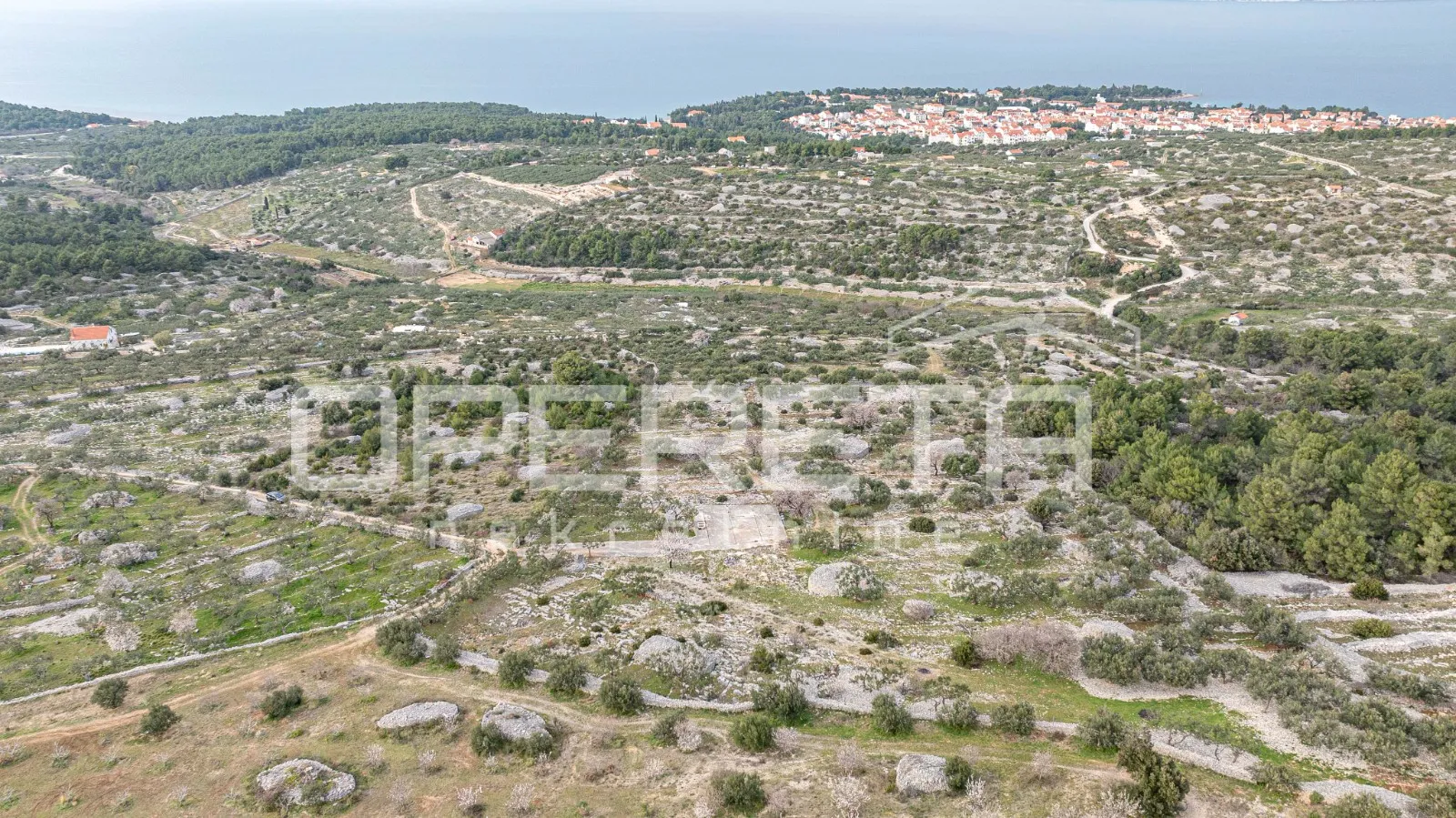 poljoprivredno zemljište 14.049 m2 na braču – rijetka mogućnost razvoja - slika 4