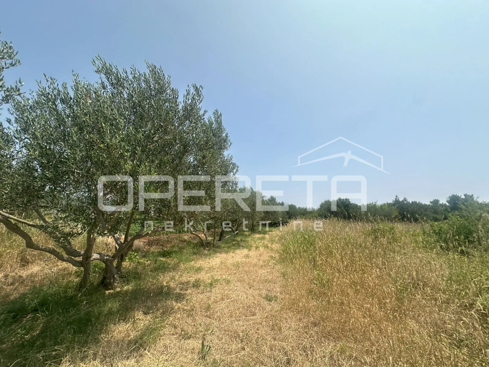 građevinsko zemljište 3.500 m² u trogiru, industrijska zona - slika 2
