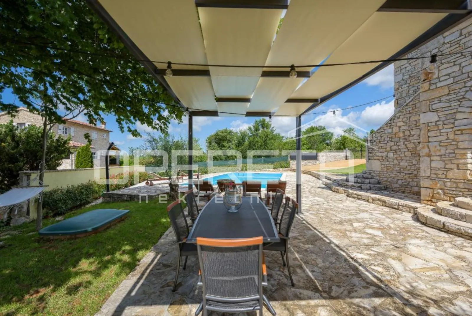 istra, sveti lovreč - kamena kuća s bazenom - slika 17