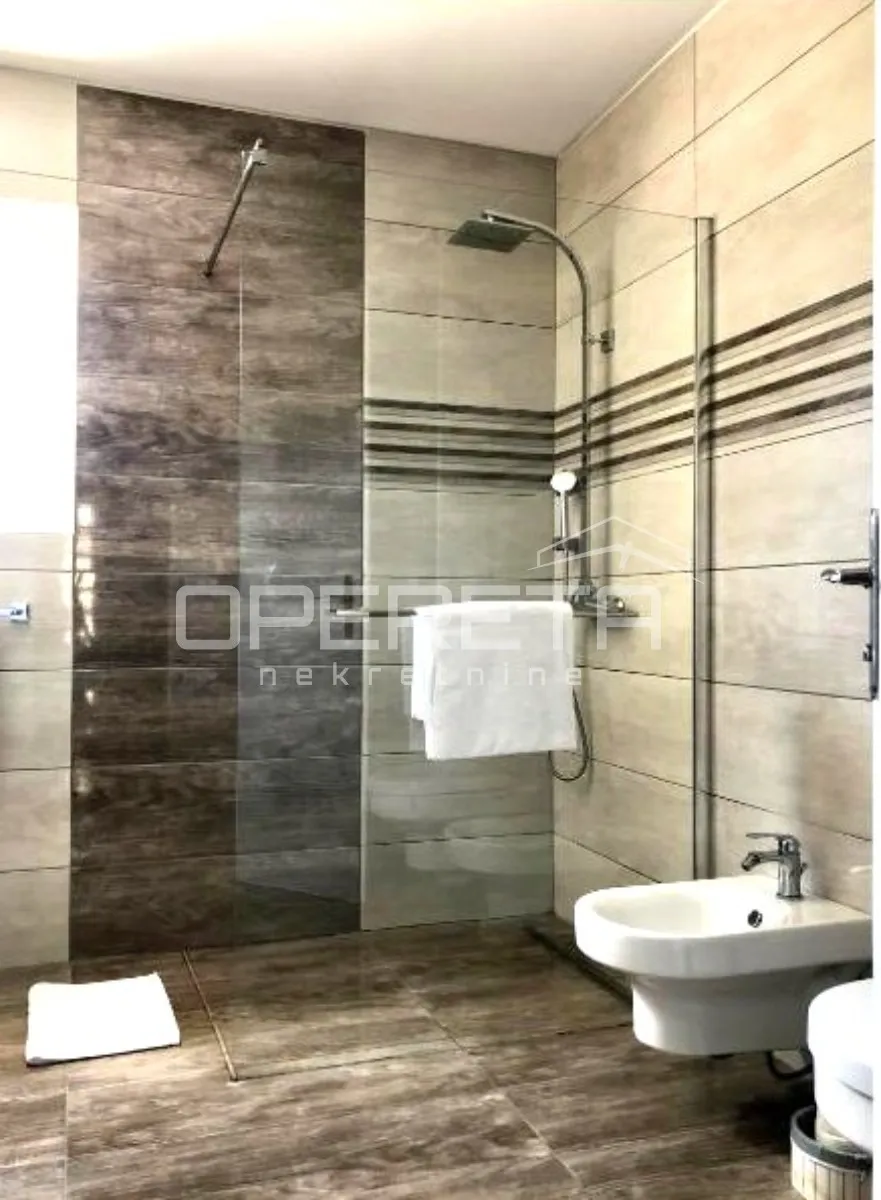 prodaja, kuća, pag, gugliamina polizzinettija 2, samostojeća, 290m2 - slika 8