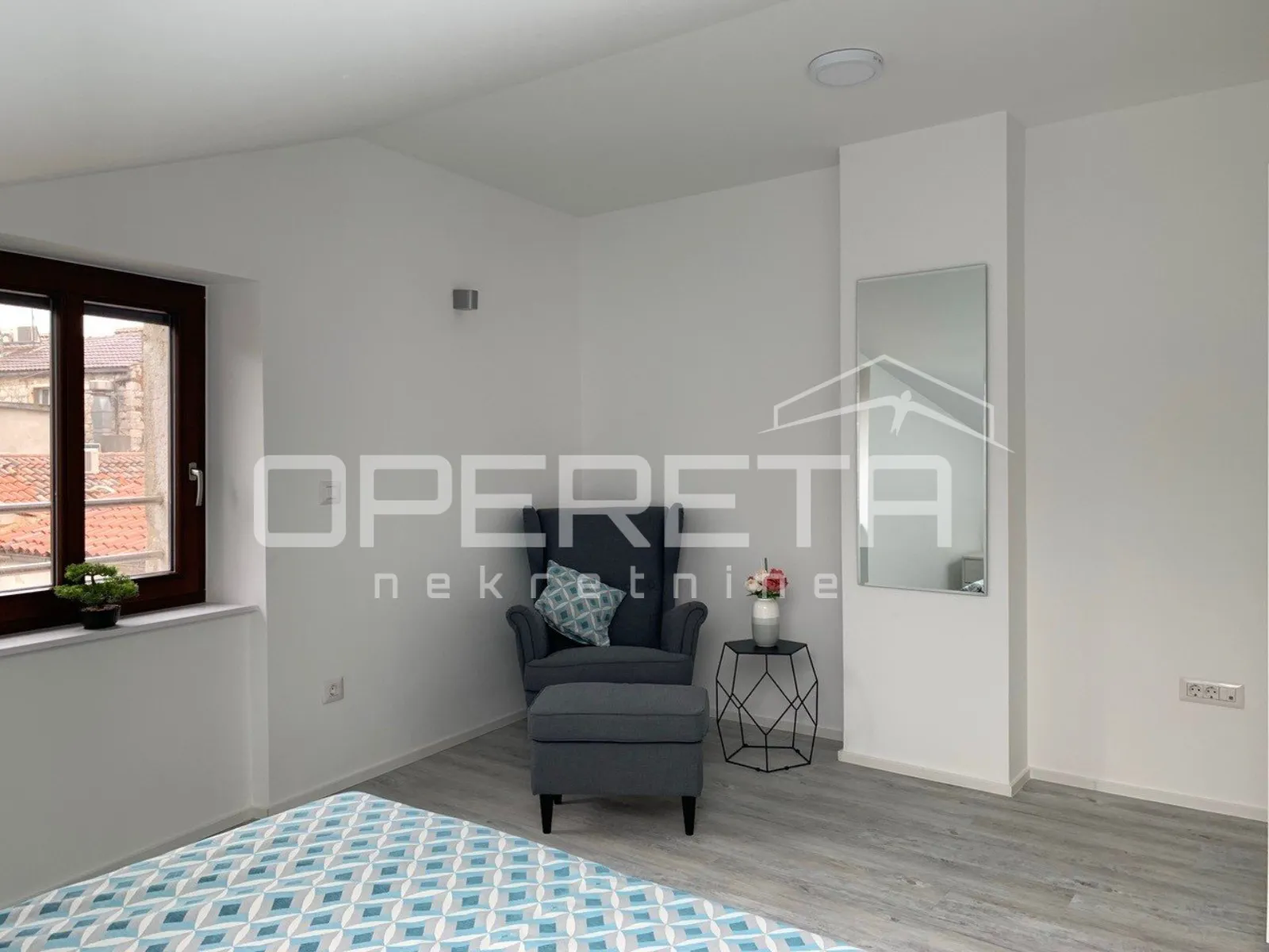istra, poreč - novouređeni stan u centru grada - slika 10