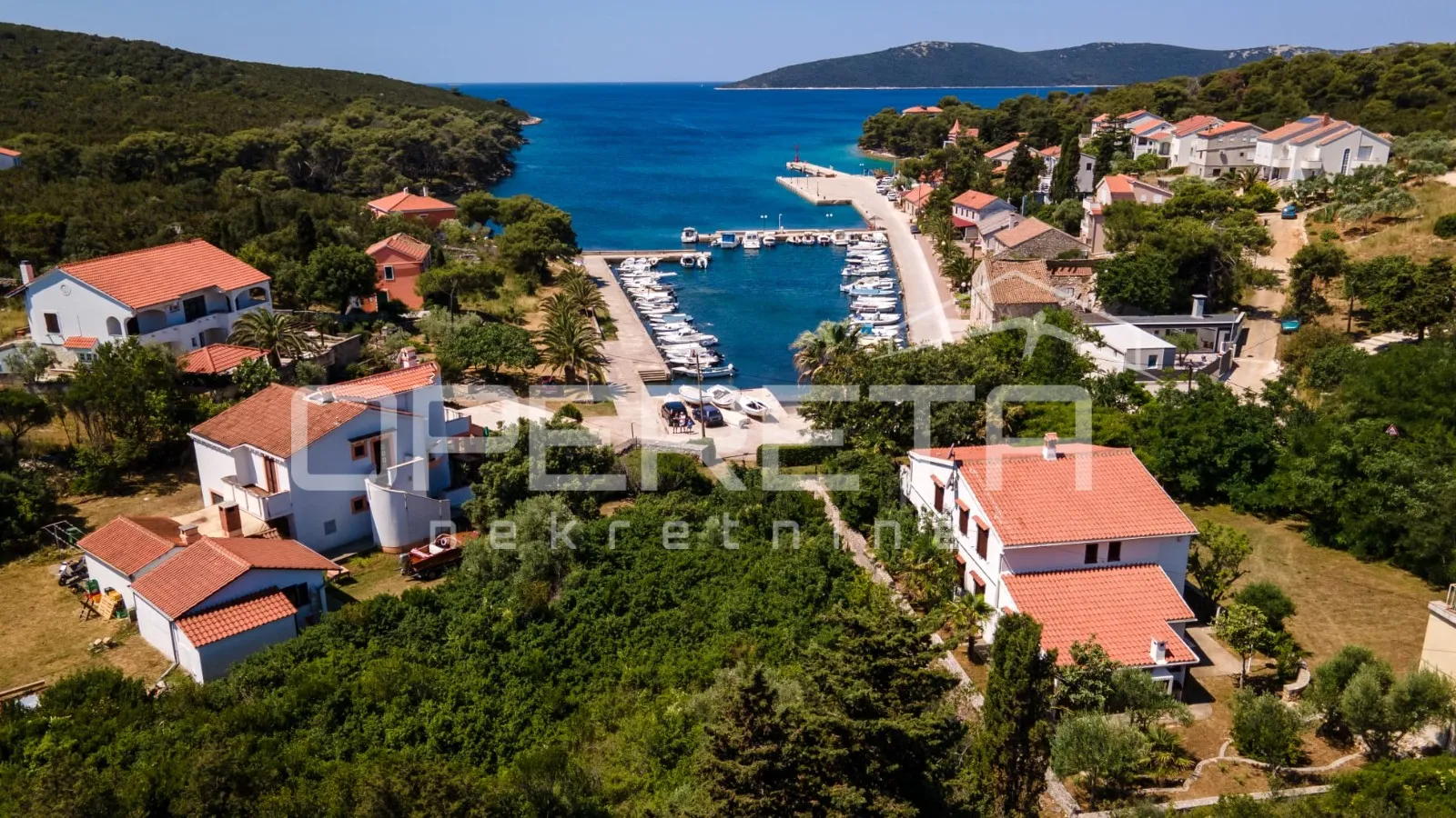 prvi red do mora – kuća sa prekrasnom okućnicom, molat - slika 3