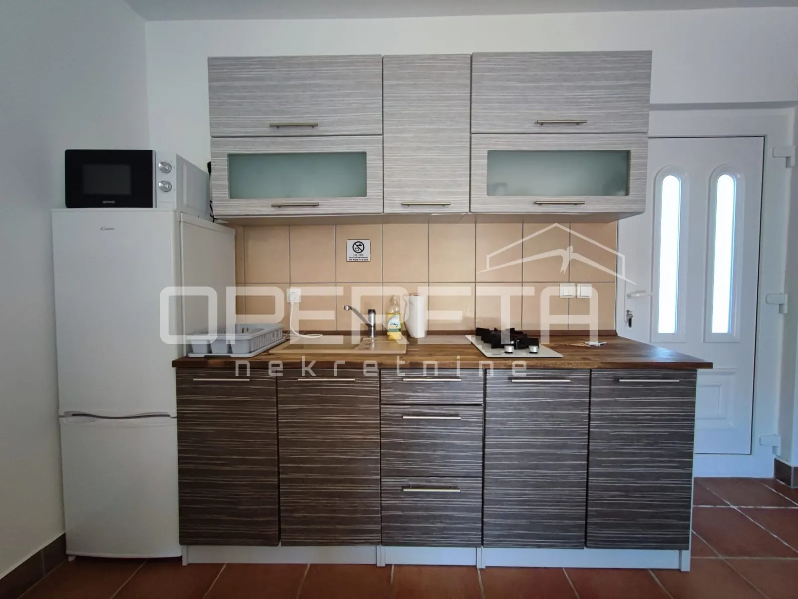 prilika – apartman par koraka do mora, gradska voda i kanalizacija, vir - slika 3