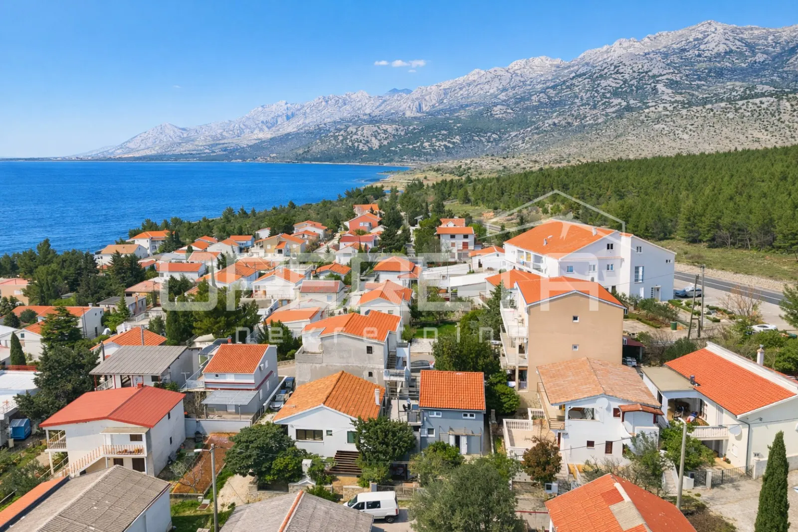kuća s dva stana, garažom i 3 min od mora, rovanjska, 144 m2 - slika 24