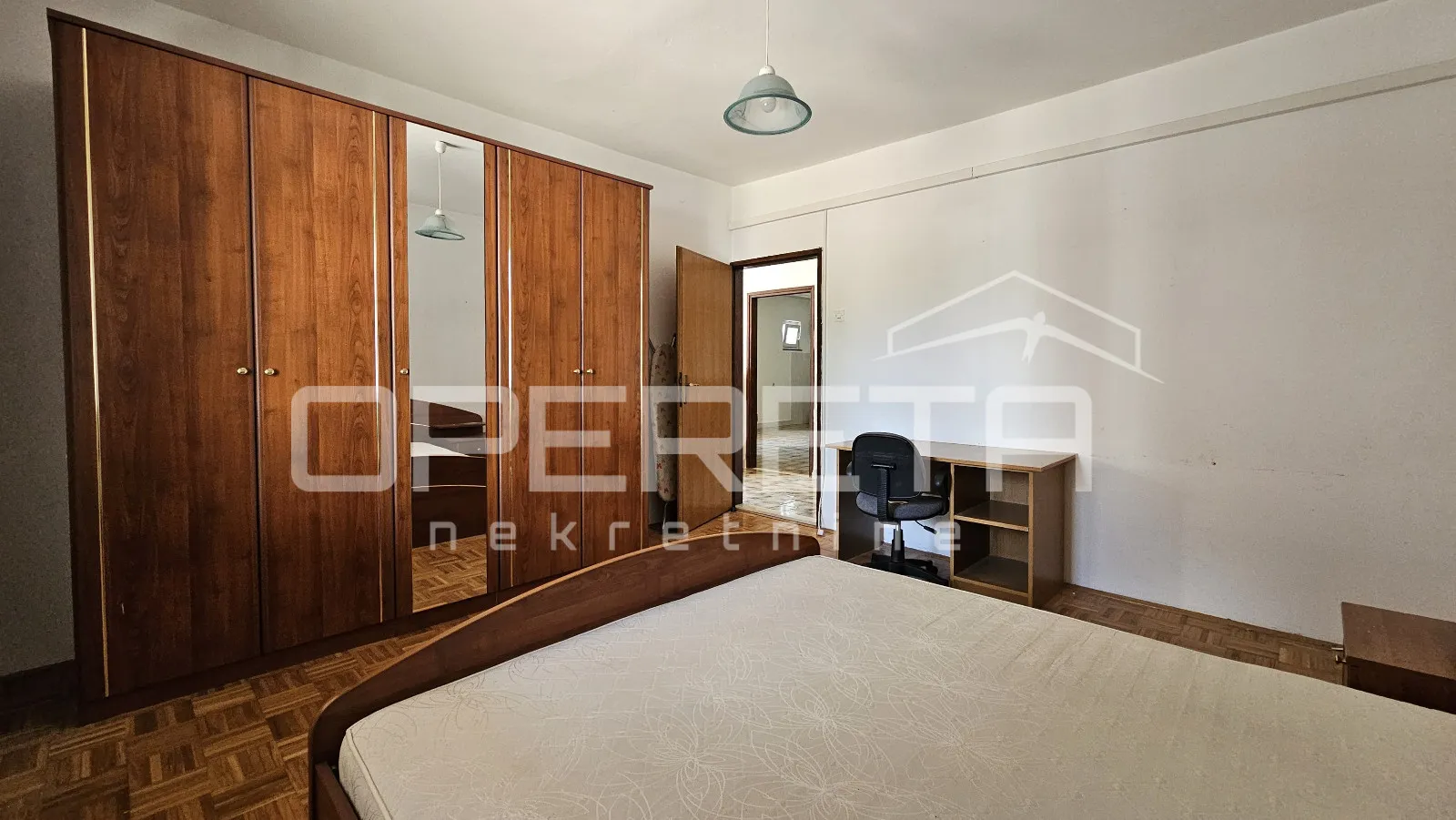 zadar – kuća s 2 trosobna stana (100 m²) i podrumom - slika 11