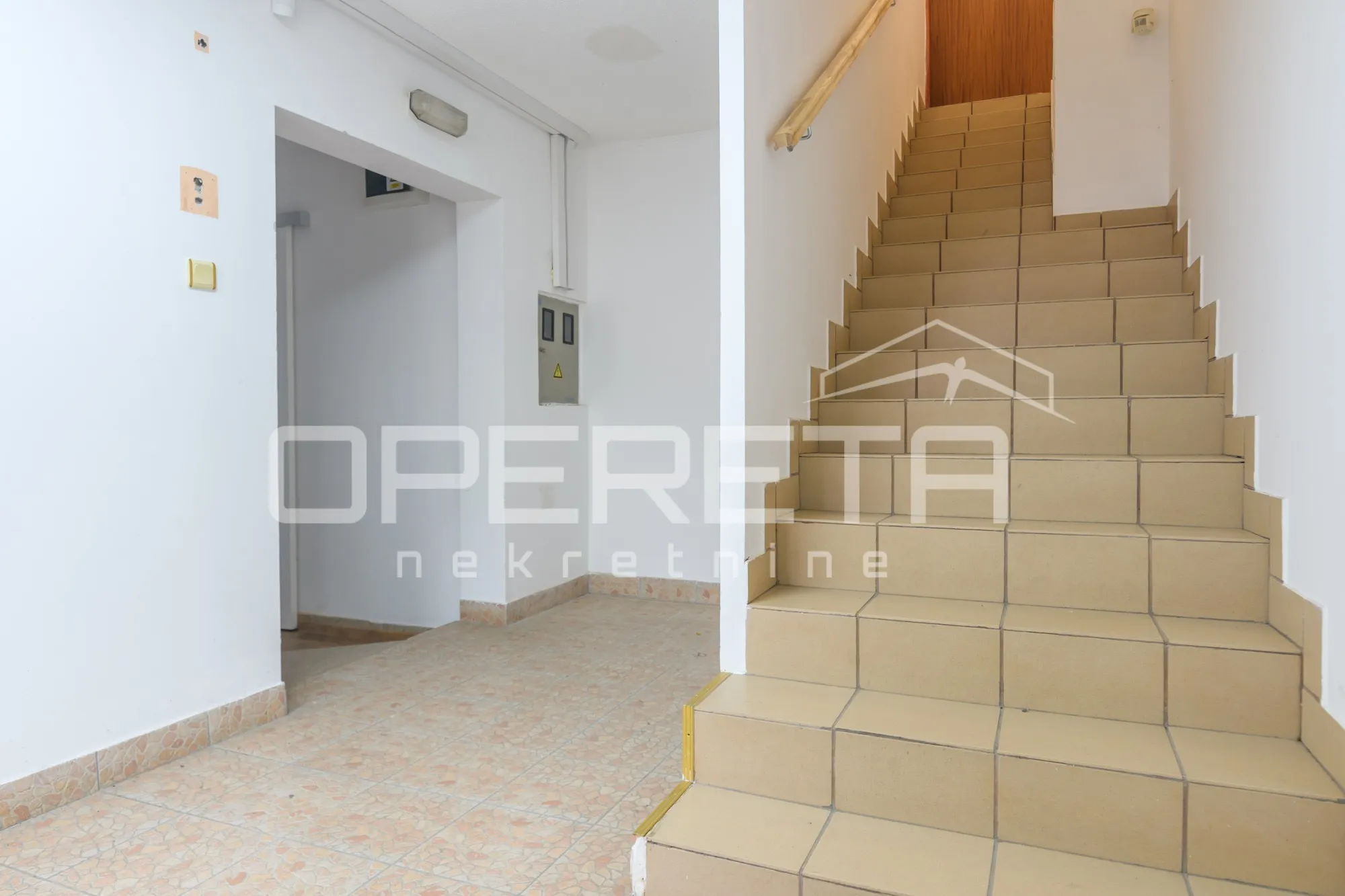 najam, ured, botinec, luje naletilića, 720m2 - slika 8