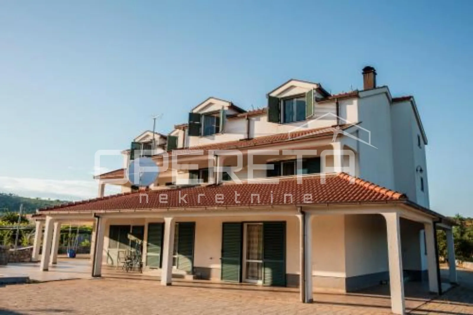 investicijska prilika – kuća za turističke svrhe u cisti provo - slika 4