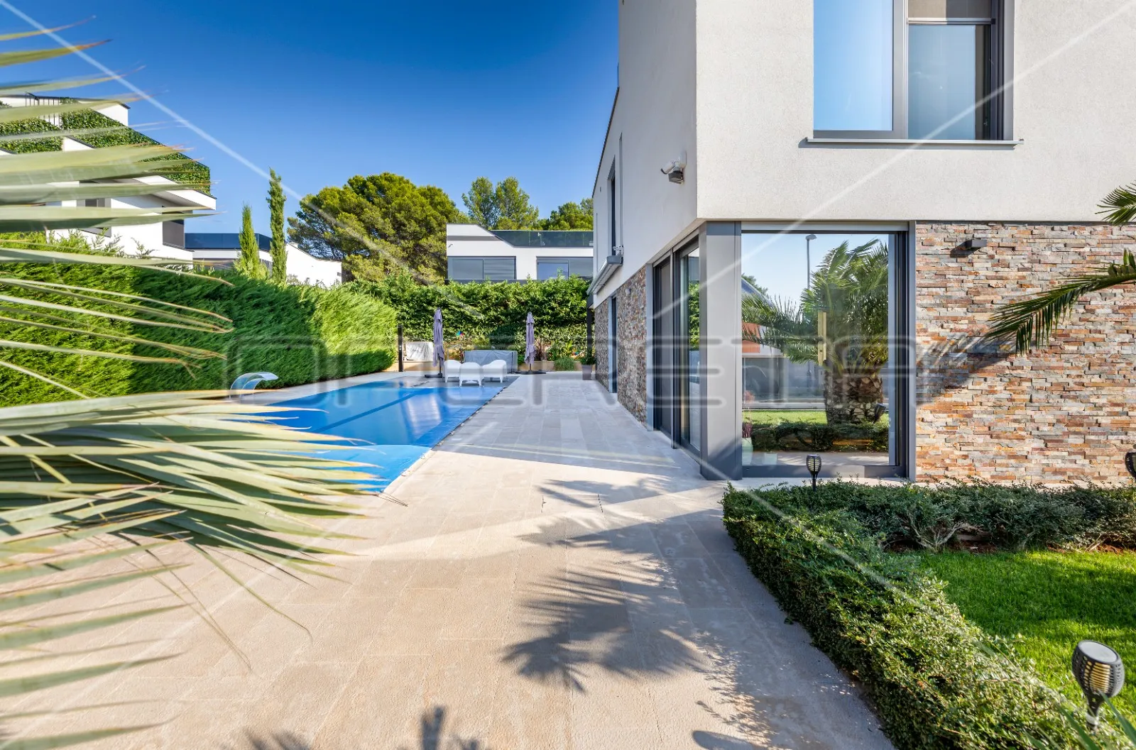istra, fažana, ekskluzivna vila sa pogledom na more, 120 m od plaže - slika 1