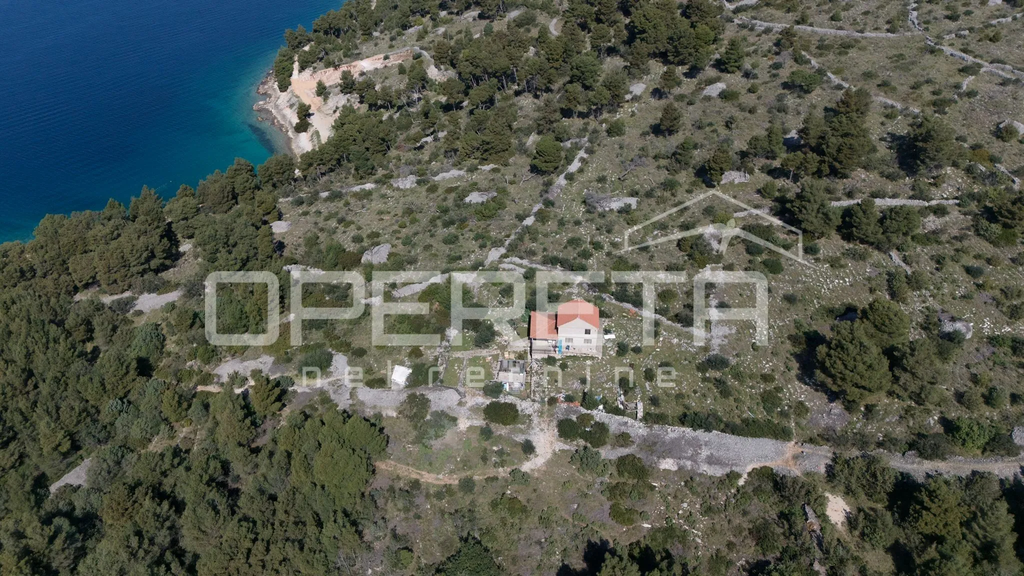kuća uz more s panoramskim pogledom i terasom – milna, otok brač - slika 14