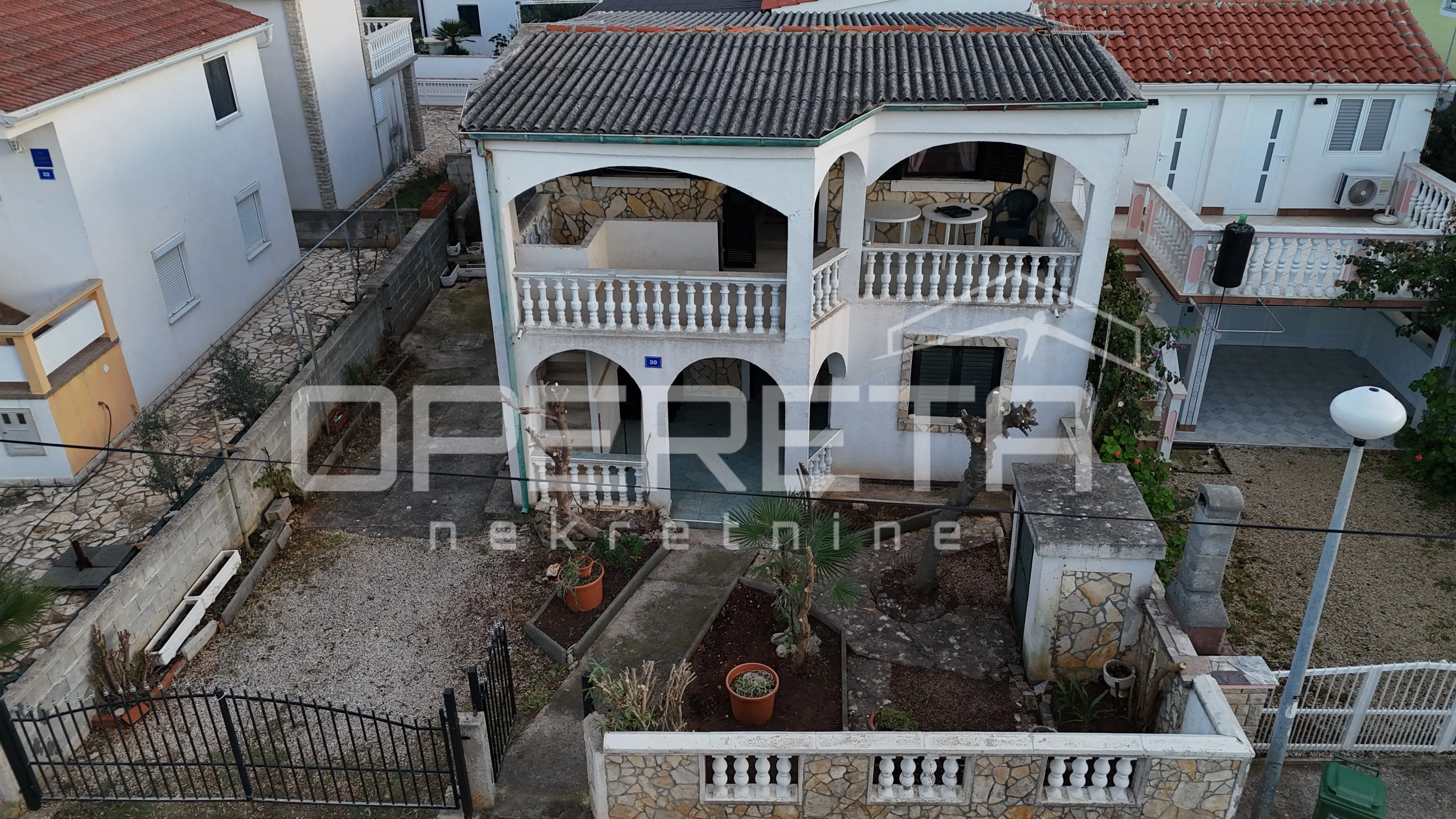 vir - kuća s dva apartmana – idealna za odmor ili investiciju - slika 15