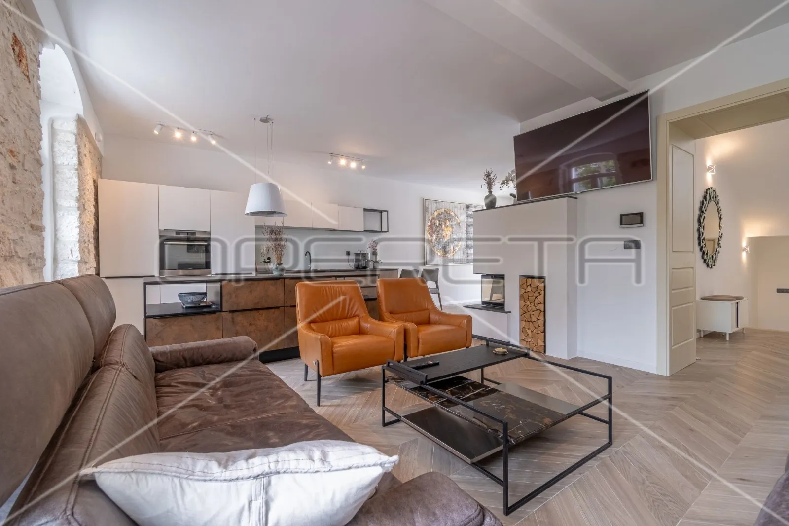 istra, pula: prekrasna austrougarska kuća, 350m2, širi centar - slika 2
