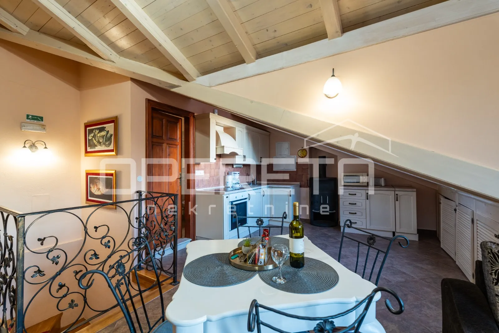 kuća s 9 turističkih apartmana i restoranom u staroj jezgri dubrovnika - slika 21
