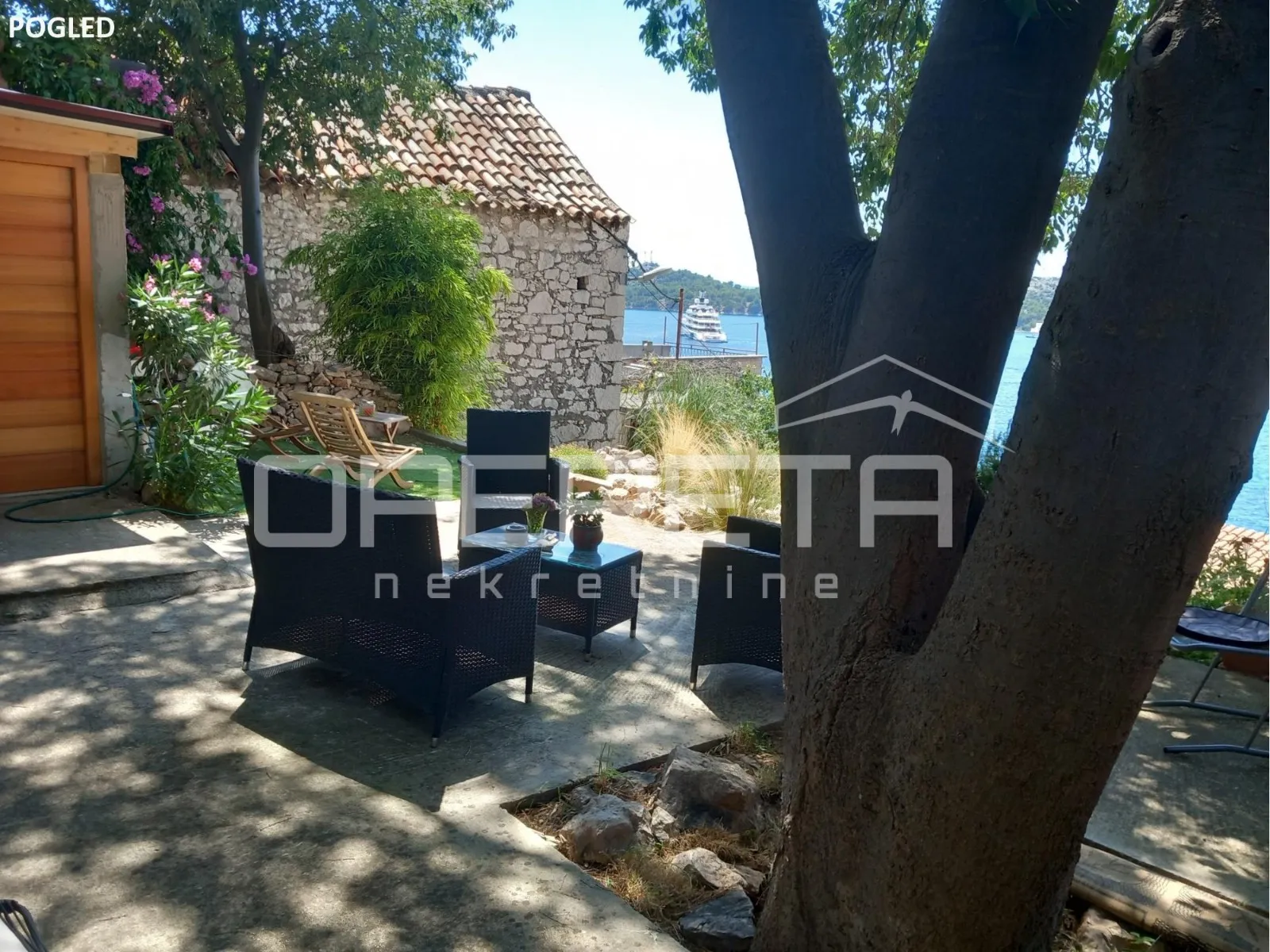 kuća u centru s pogledom na more- šibenik - slika 8