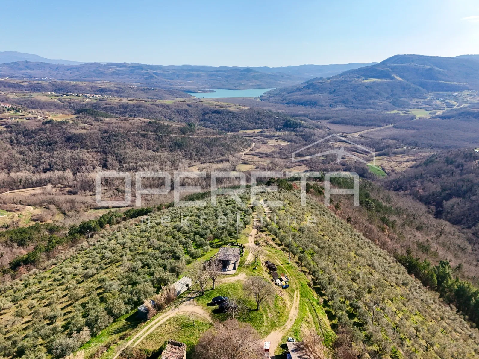 veliko imanje od 170 000 m2 s predivnim pogledom - slika 3