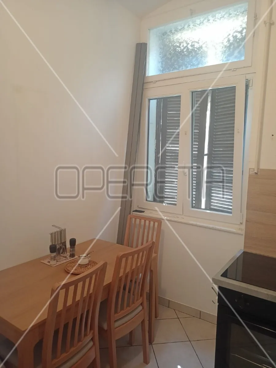 stan 104m2 4soban, pula centar - slika 14