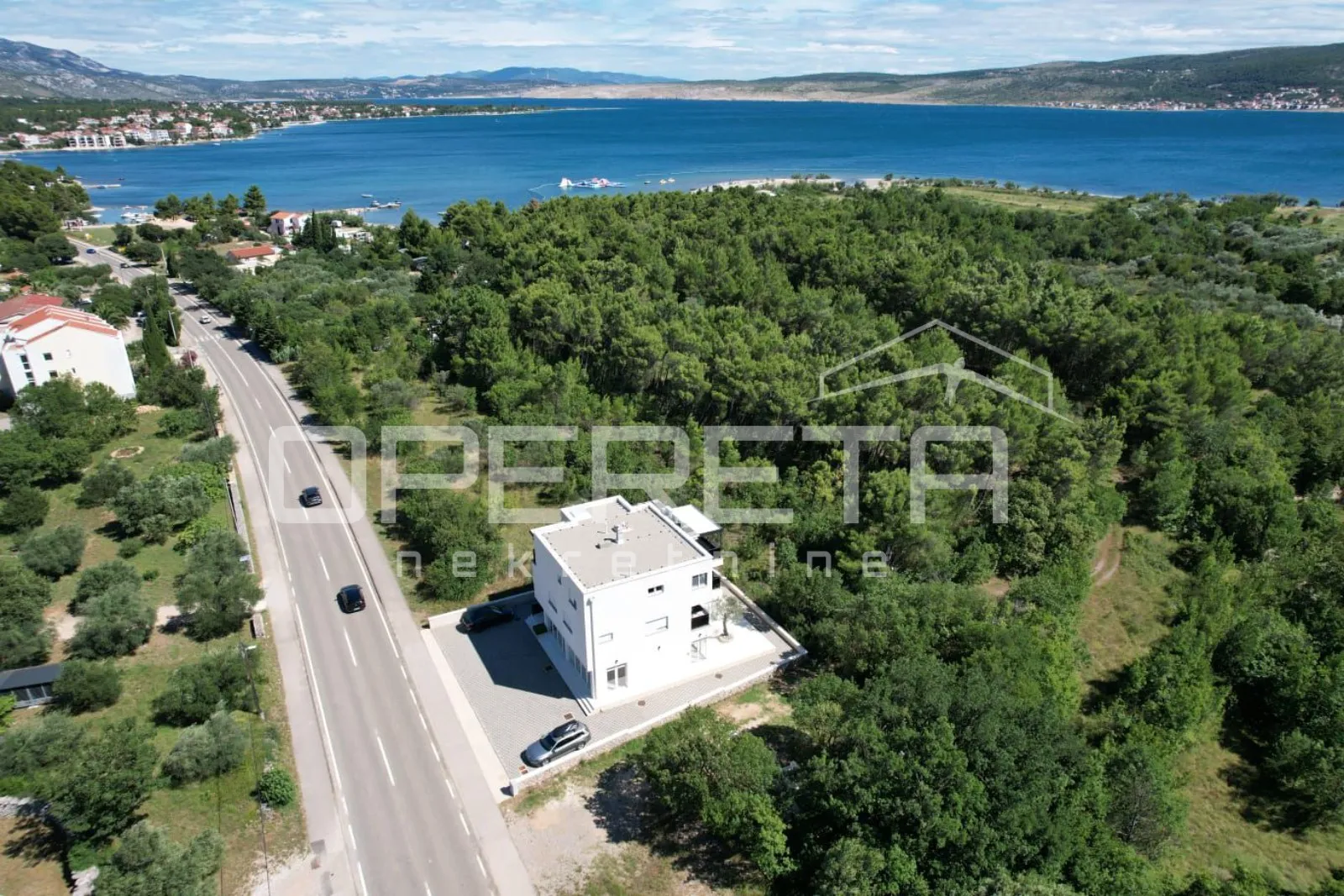 atraktivan poslovni prostor 115 m² s parkingom – starigrad paklenica - slika 12