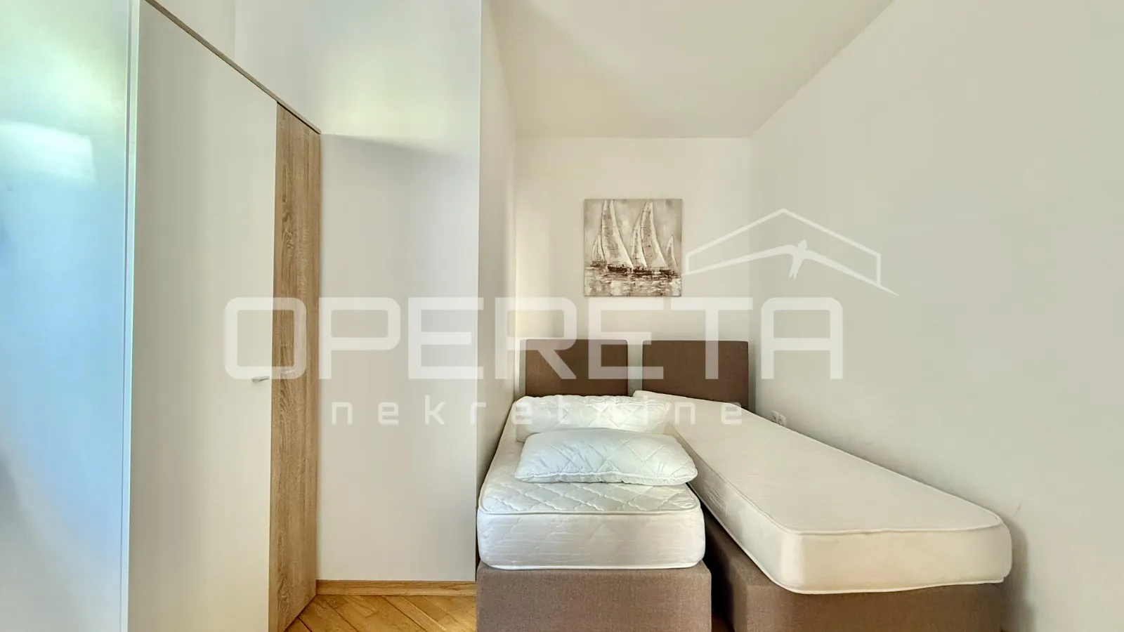 novalja – dvojna kuća s 2 trosobna apartmana i dvorištem - slika 24