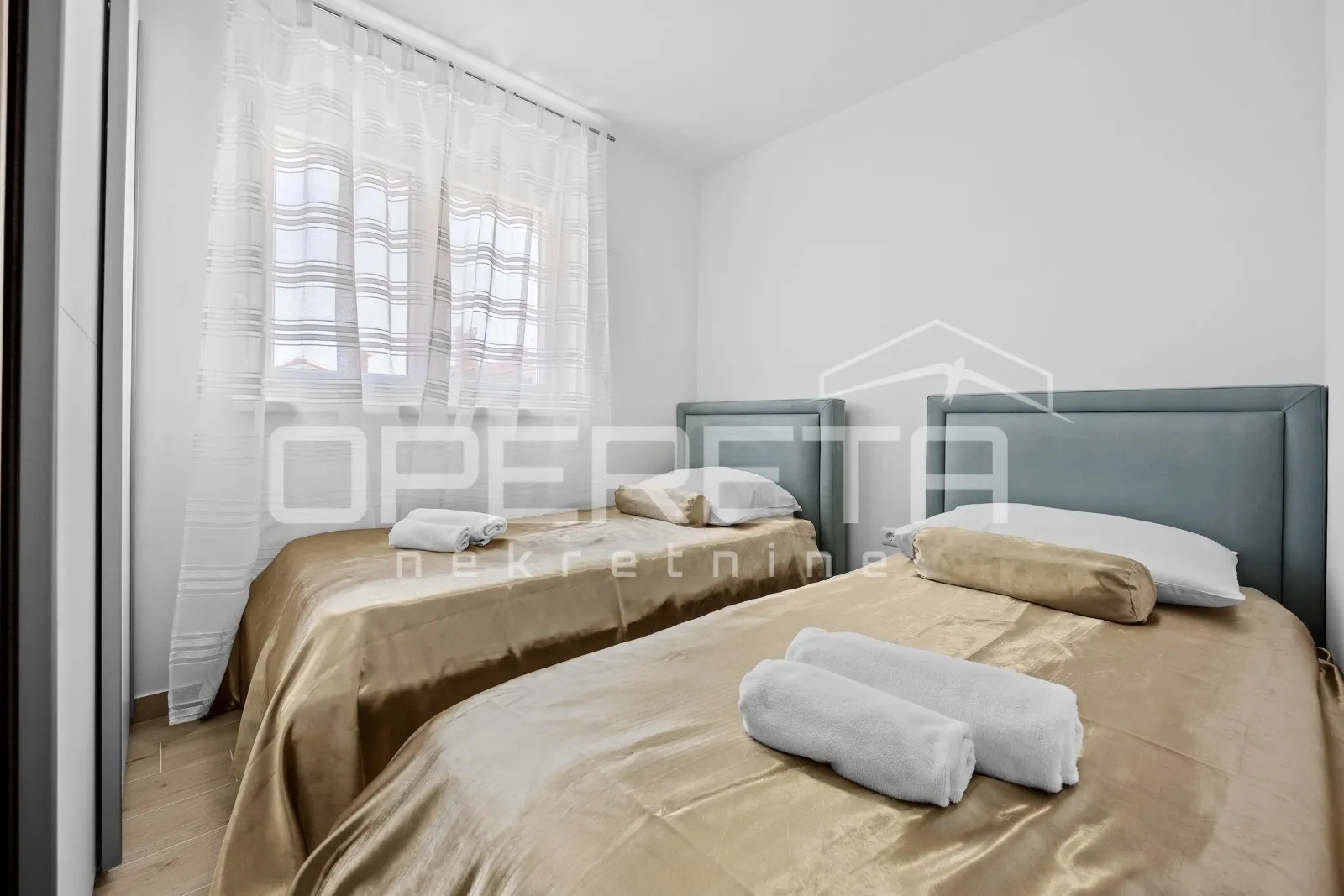 stan peroj novogradnja 2 sobe i balkon - slika 11
