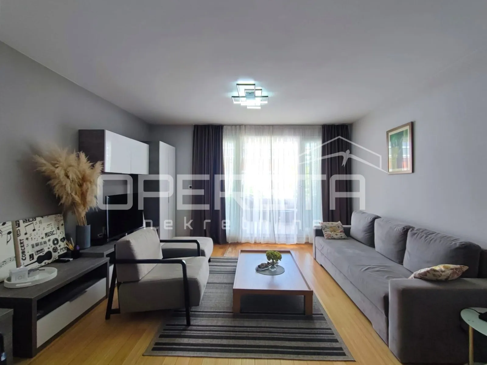 luksuzni stan u 4* resortu, 2. red do mora, bazen - slika 8