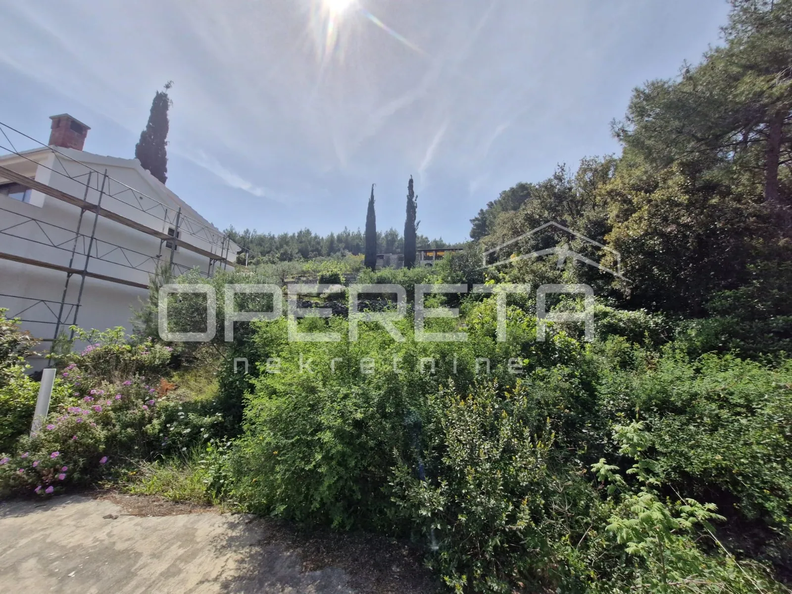 građevinsko zemljište 338 m2 s dozvolom i pogledom na more, otok korčula - slika 2