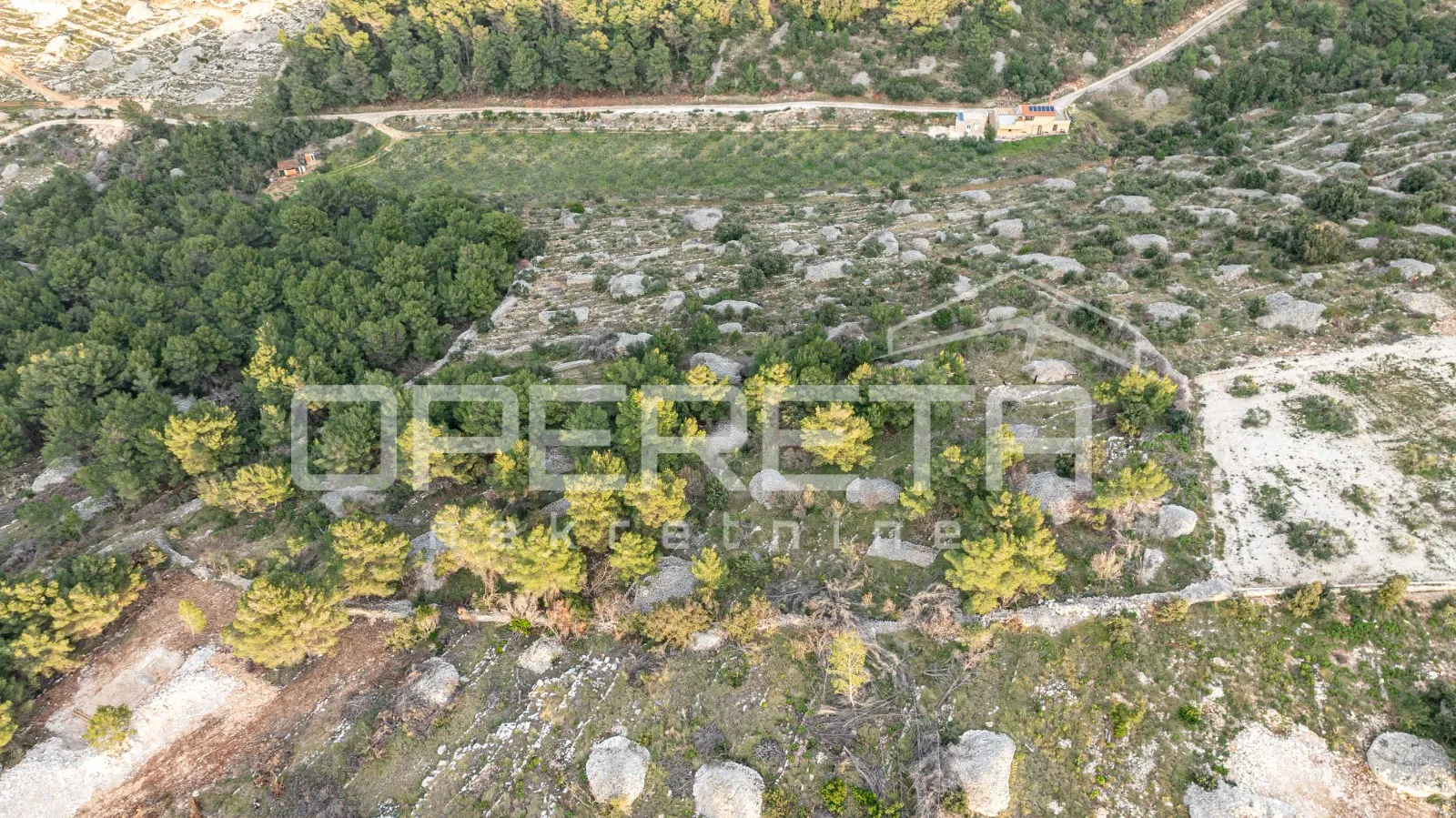 poljoprivredno zemljište od 8172 m2, otok brač - slika 5