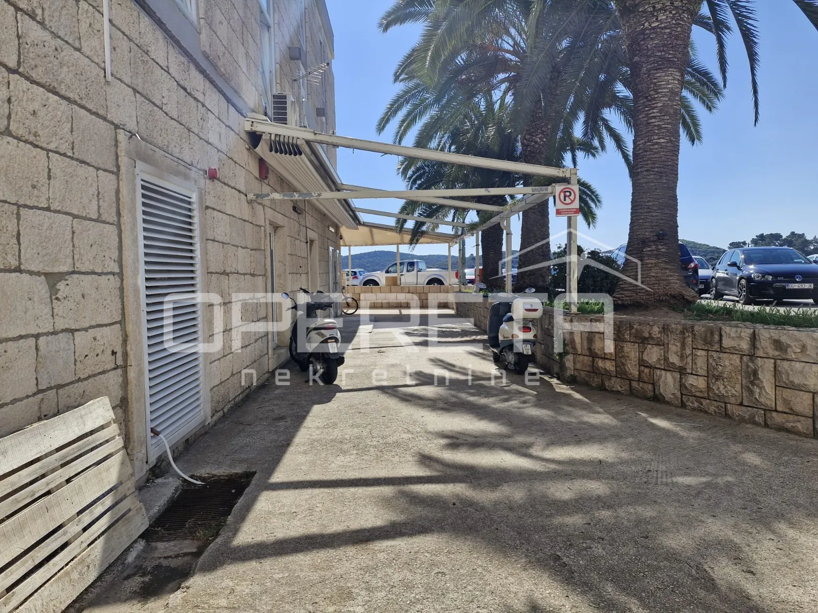 poslovni prostor 175 m2 - centar korčule uz more - slika 4