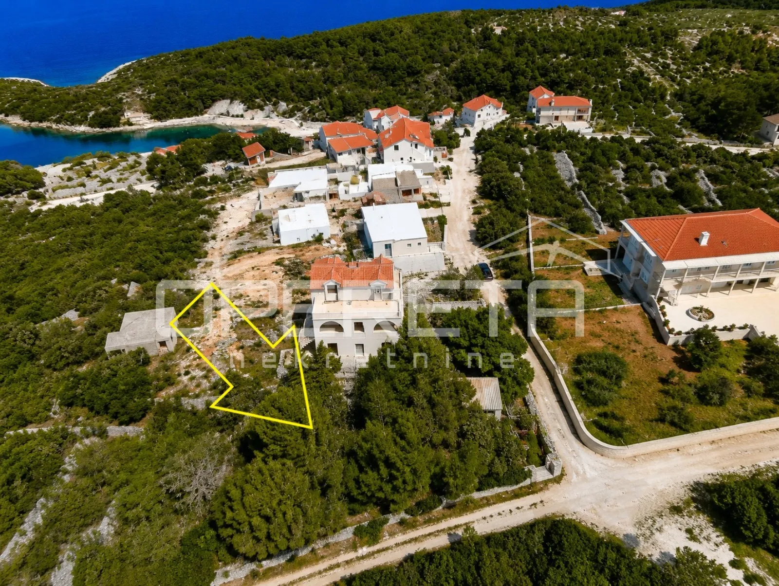 povlja, brač, građevinsko zemljište 400 m2 blizu mora - slika 3