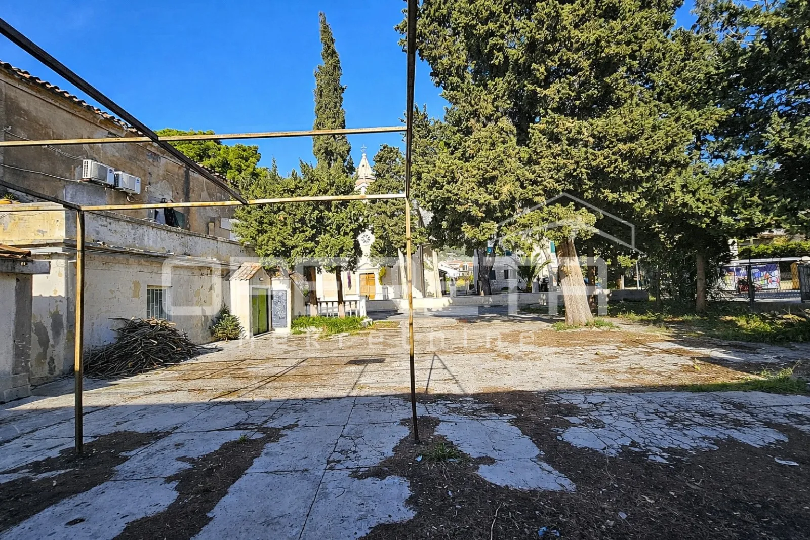 ulični poslovni prostori uz glavnu cestu, kaštel gomilica - slika 10