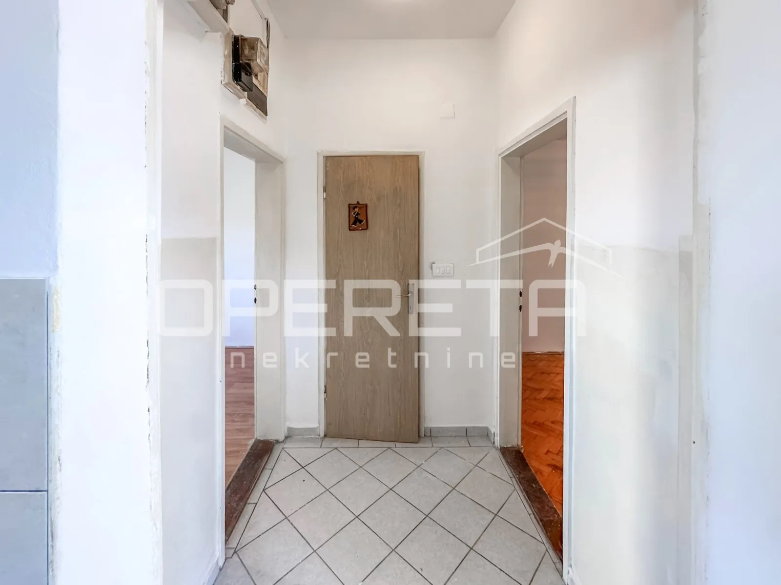 stan za renovaciju na odličnoj lokaciji u murteru - slika 5