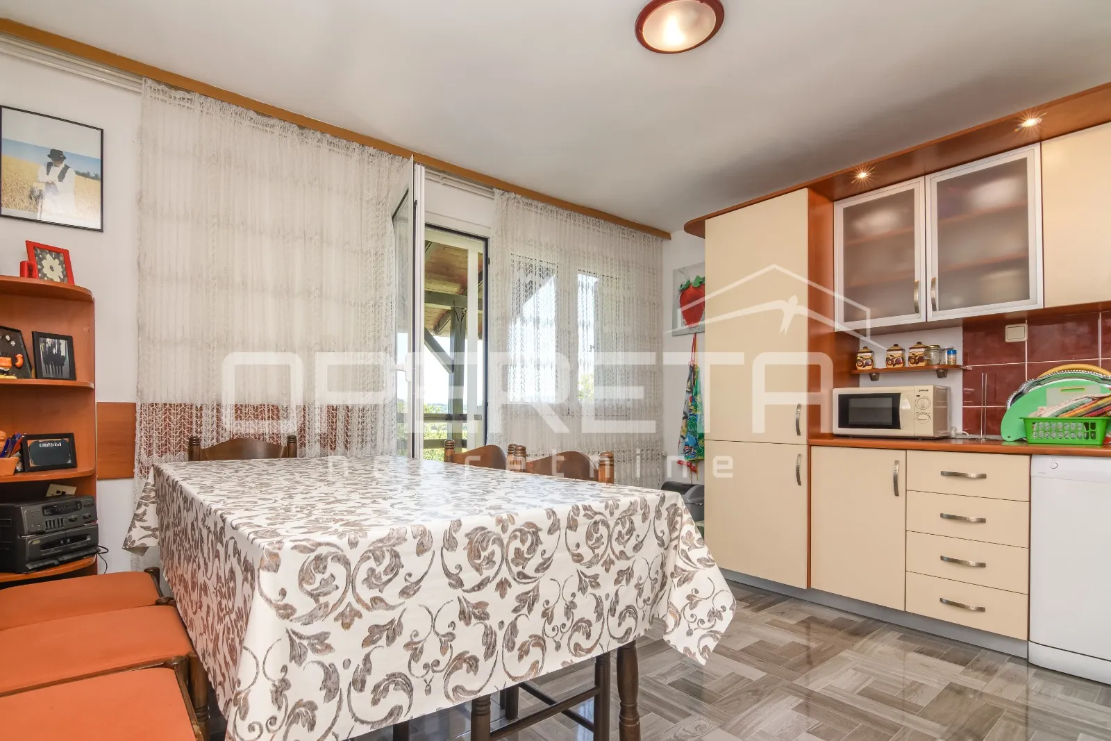 prodaja, kuća za odmor od 103 m2 + autohtona hrastova kuća na parceli od 694 m2 - slika 16
