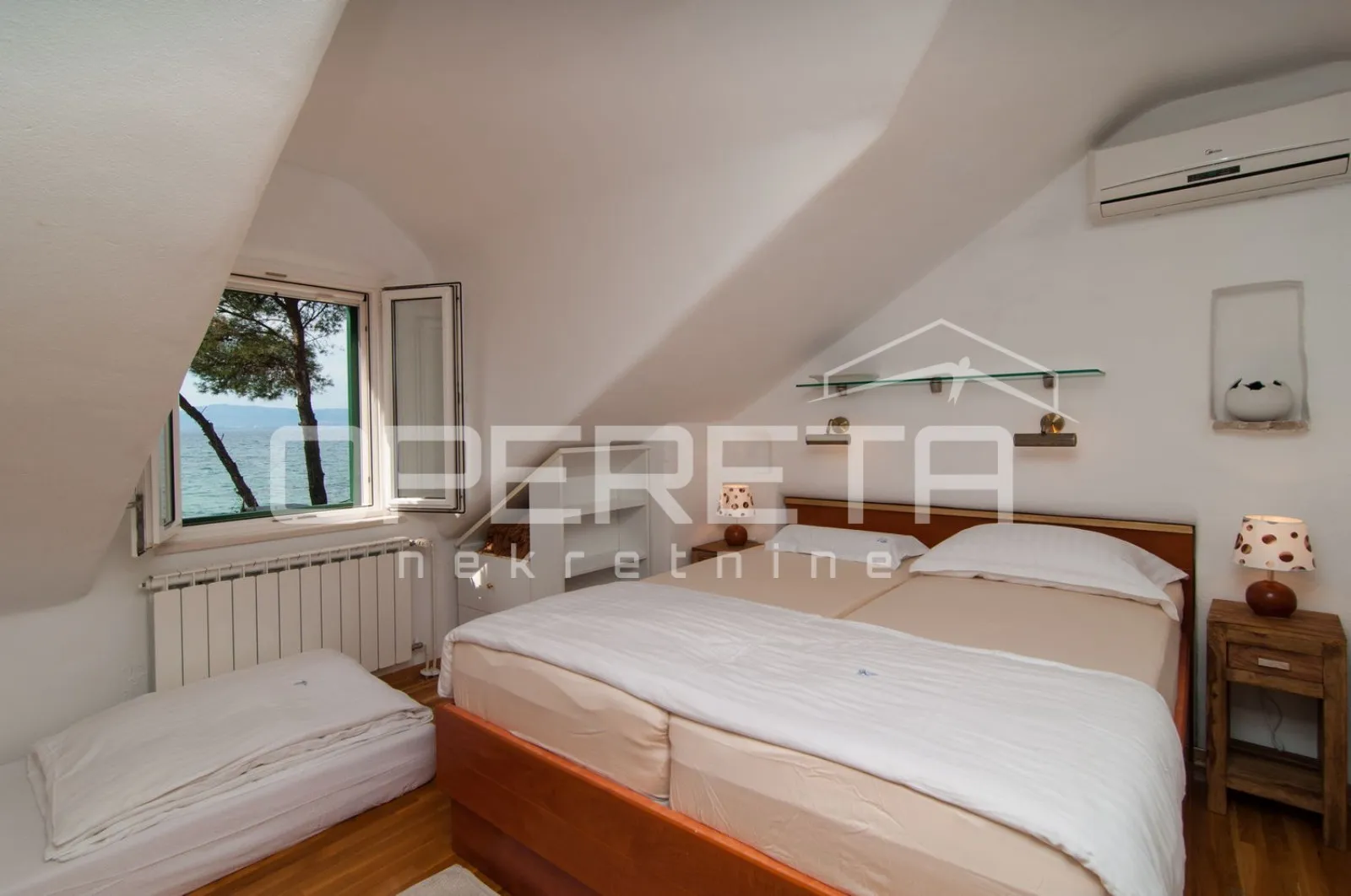 kuća kraj samoga mora, 198 m2, sa bazenom, supetar, brač - slika 10